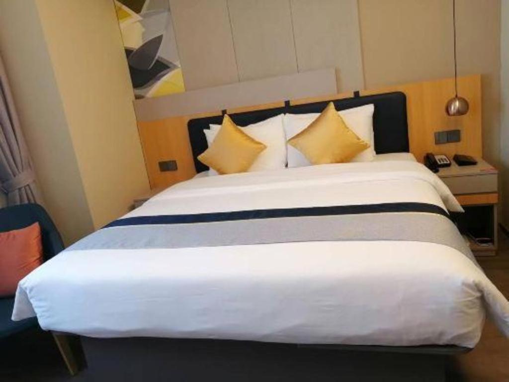 Home Inn Kunming Baita Road Кунмин Екстериор снимка
