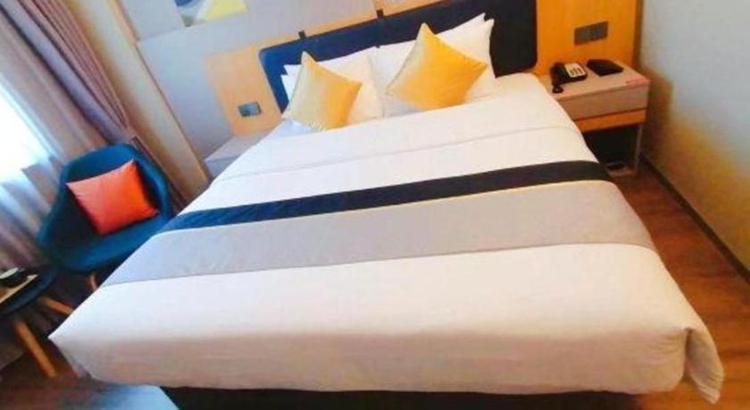 Home Inn Kunming Baita Road Кунмин Екстериор снимка