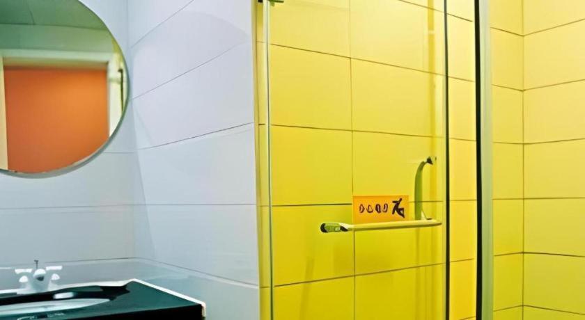 Home Inn Kunming Baita Road Кунмин Екстериор снимка